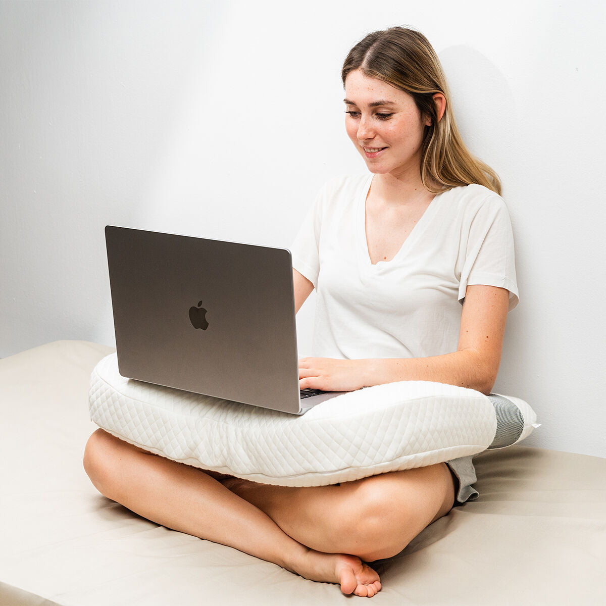 Ullow Ergonomic Pillow